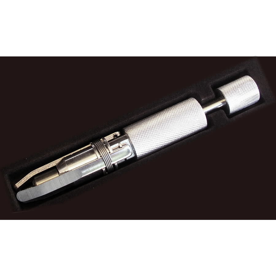 Regal Senior Reamer. Stainless Steel; with Shank Cleaner