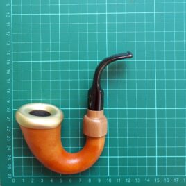 Calabash with Plaster of Paris lining, Full Bent, Saddle mouthpiece